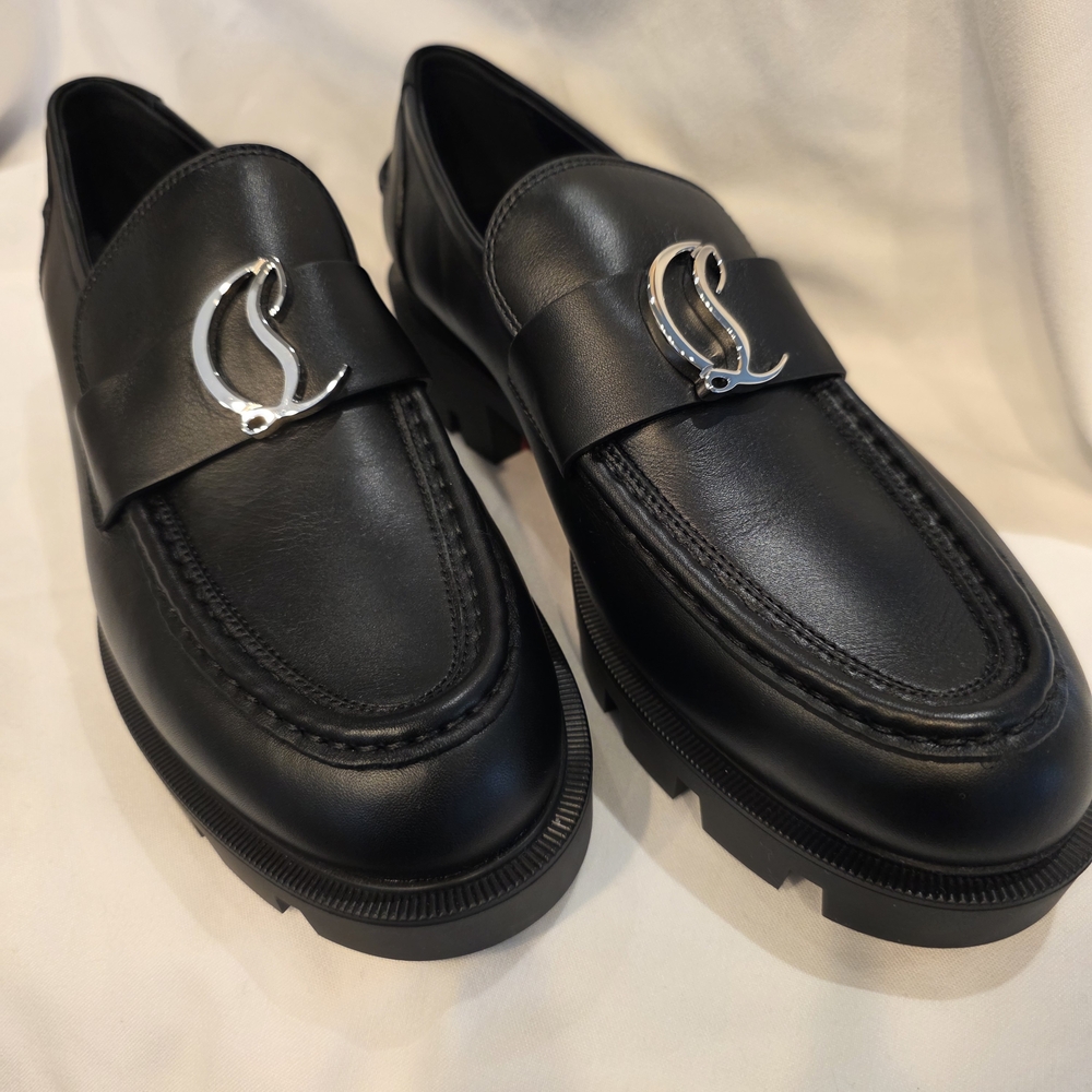 Christian Louboutin Moc Lug Flat Black Glove Leather Loafers Size 39 NEW